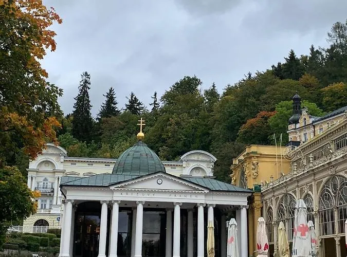 Dream For A With A Bedroom And Living Room!