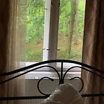 Dream For A With A Bedroom And Living Room!