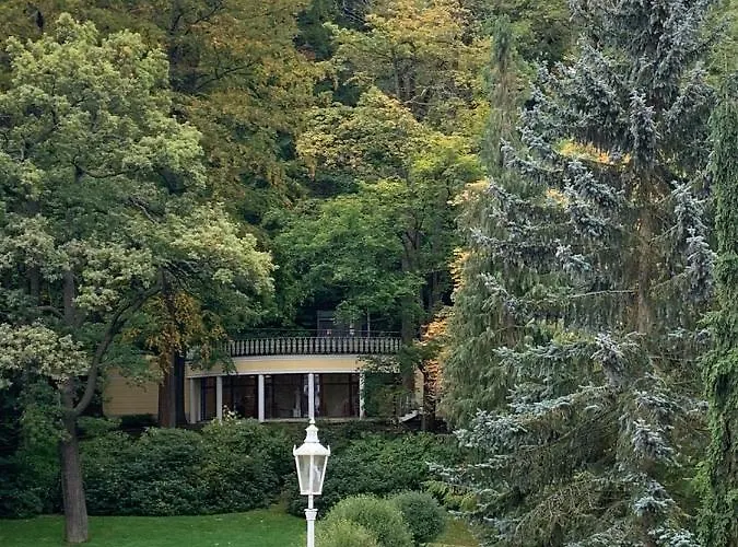 Dream For A With A Bedroom And Living Room! *